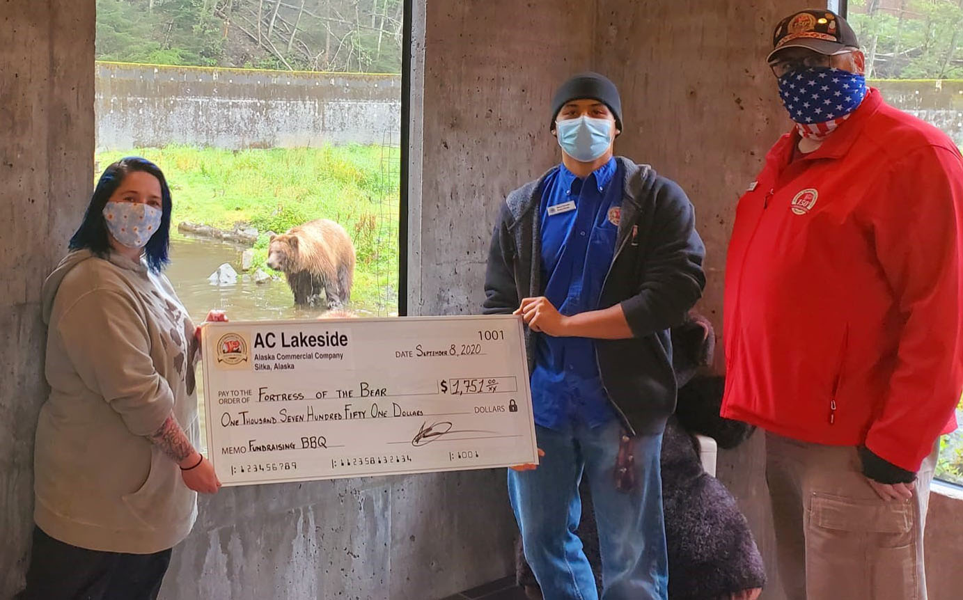 ACC Sitka BBQ - Fortress of the Bears.jpg (202 KB)